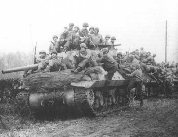 Trump directs Army to award 30th Infantry Division with Presidential Unit Citation for heroism during WWII