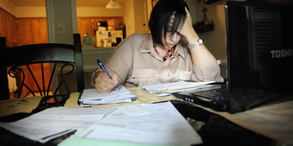 Mil Spouse Unemployment Has Economic Impact Of Nearly $1 Billion
